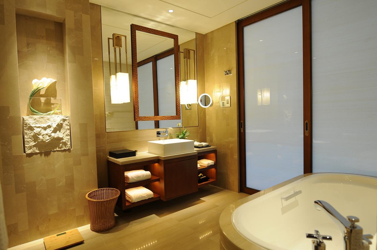 Zhongjian Yanqi Lake View Hotel Peking Exterior foto