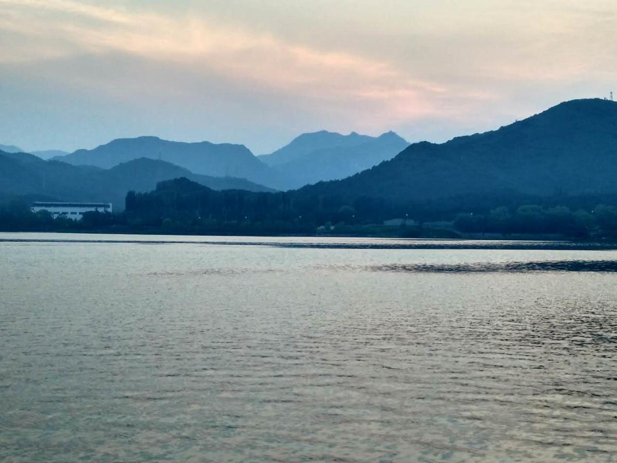 Zhongjian Yanqi Lake View Hotel Peking Exterior foto