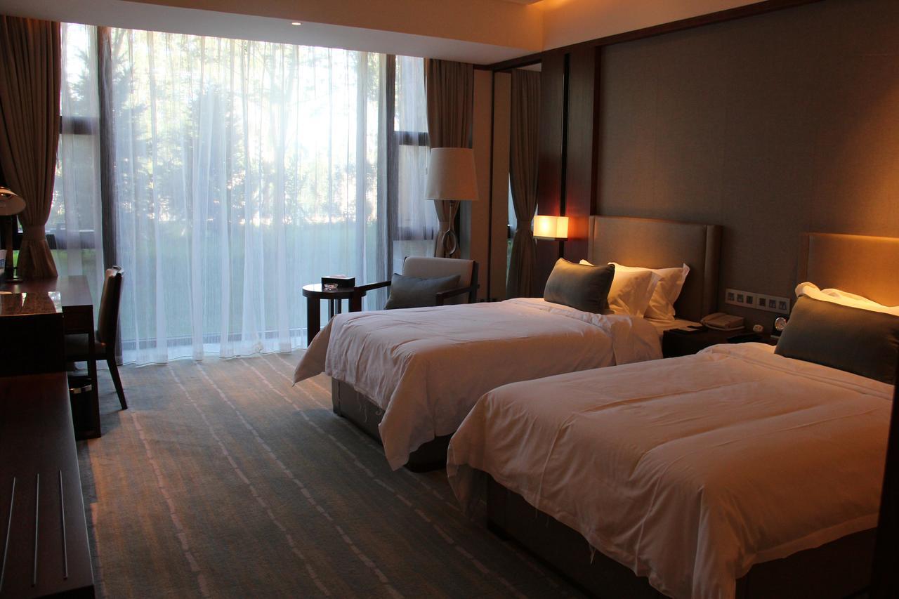 Zhongjian Yanqi Lake View Hotel Peking Exterior foto