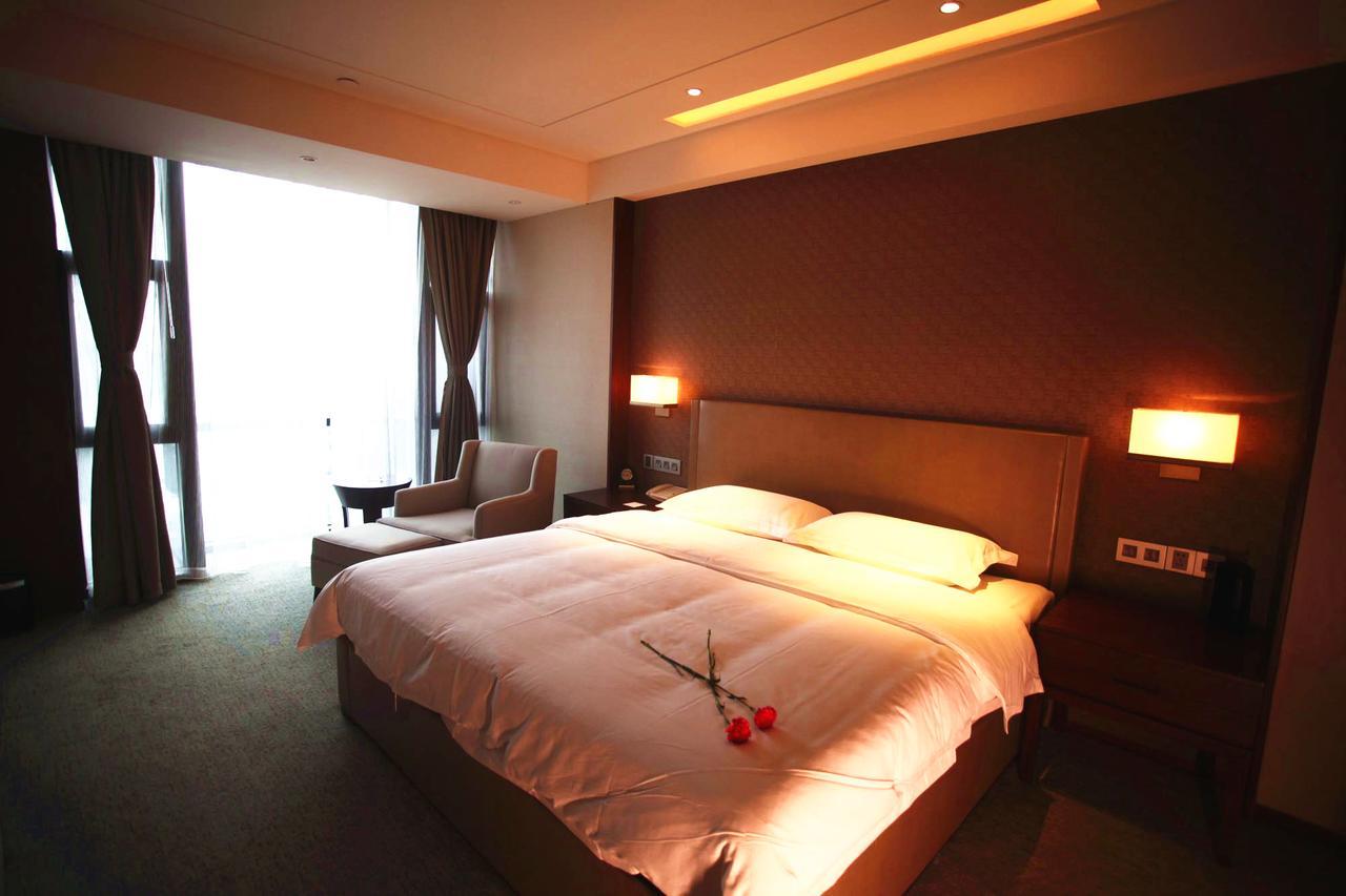 Zhongjian Yanqi Lake View Hotel Peking Exterior foto