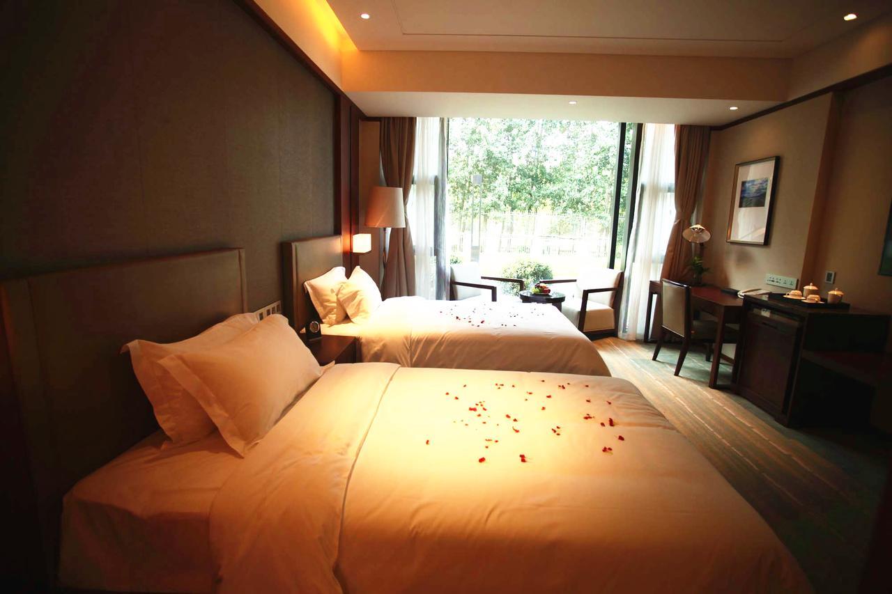 Zhongjian Yanqi Lake View Hotel Peking Exterior foto